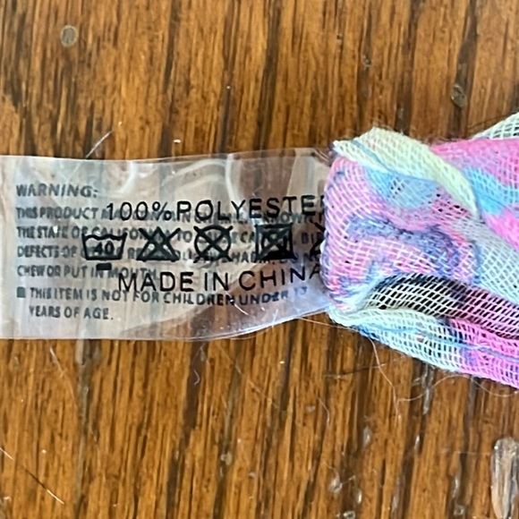 Women’s Beautiful Polyester Infinity Scarf - Picture 6 of 6